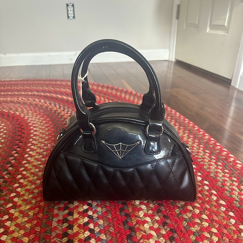 black lillyweb handbag